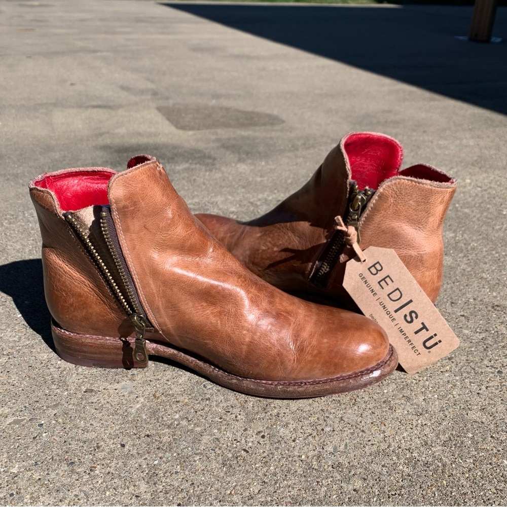 Bed Stu Yurisa Booties
Never worn
Size 7 woman’s
Rustic Tan